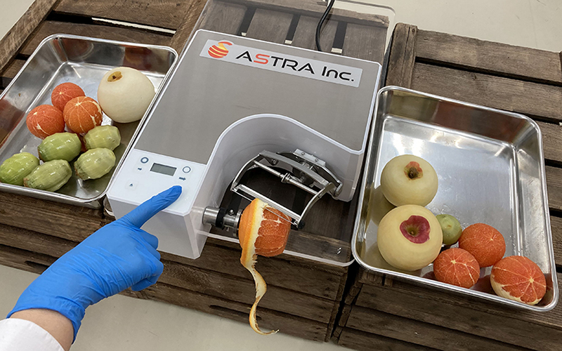 “Compact blade peeler” improves the peeling speed and yield rate